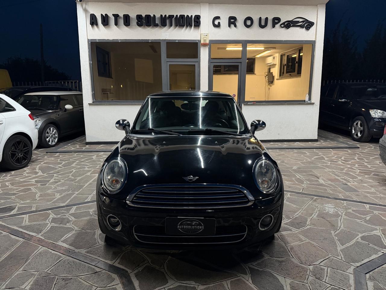 Mini 1.6 16V One D Total Black okneopatentati