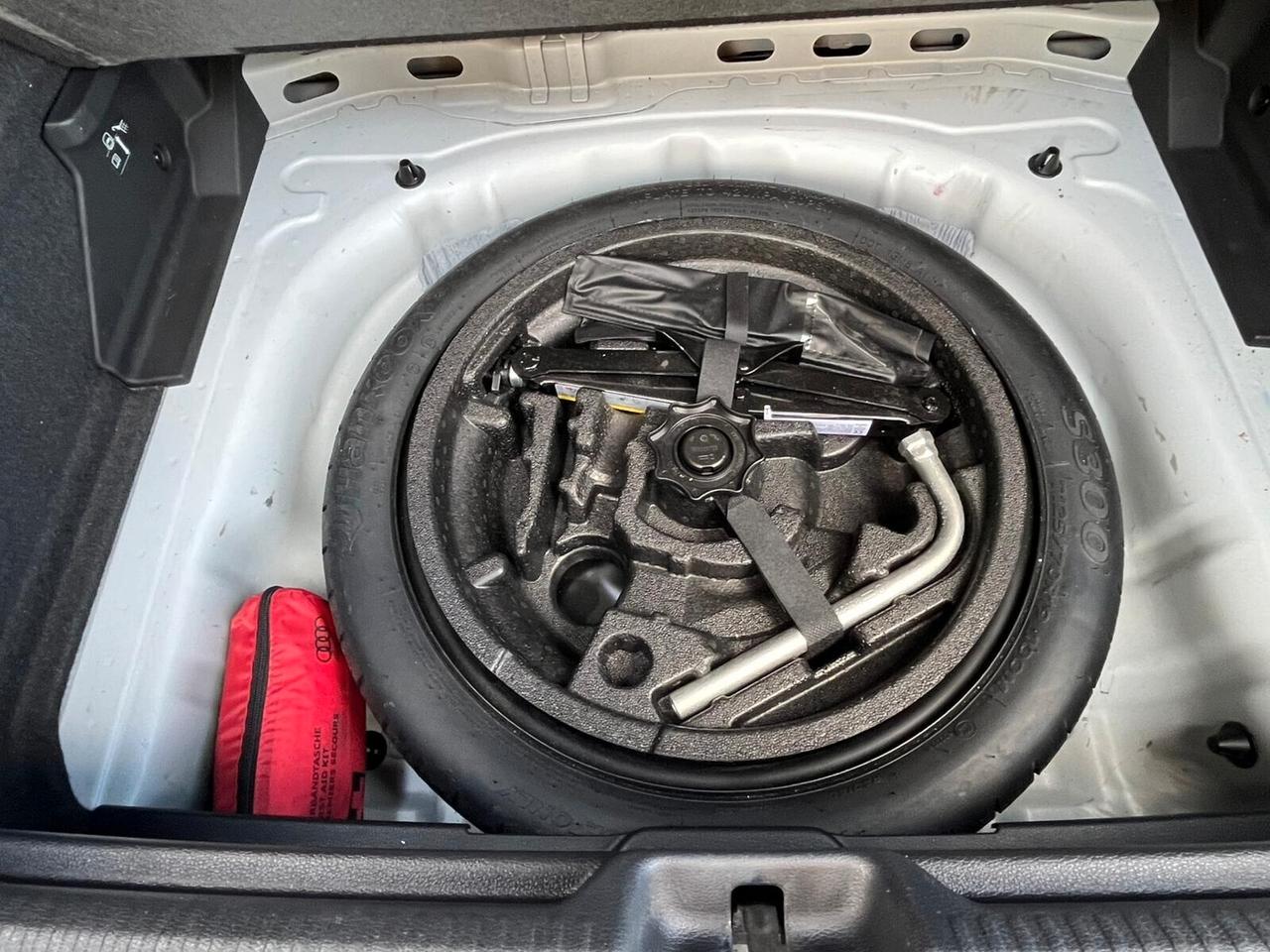 Audi Q2 30 TDI Edition S-LINE ESTERNO