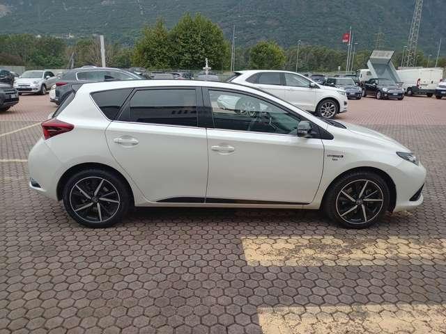 Toyota Auris 1.8h Black Edition cvt