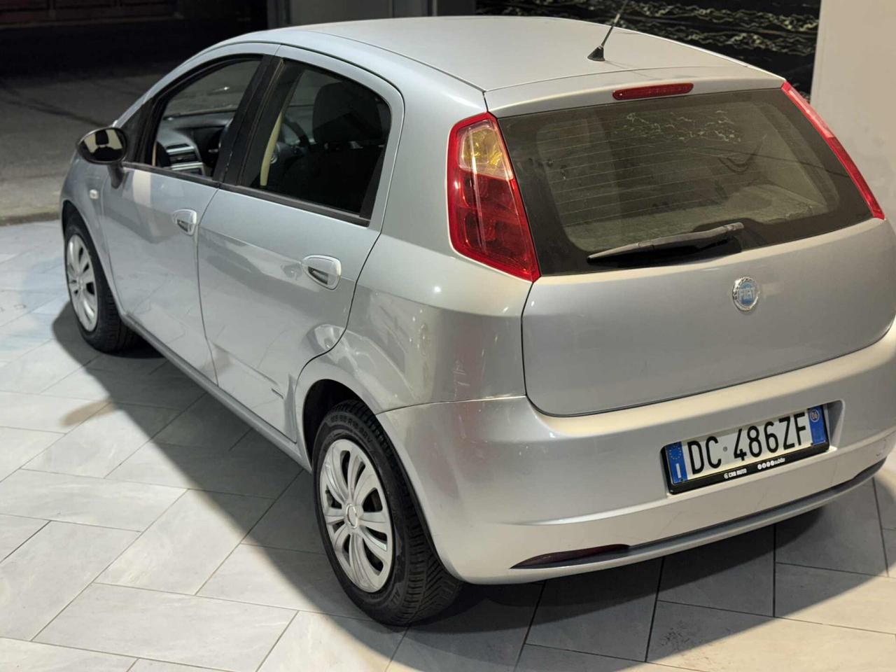 Fiat Grande Punto 1.4 Starjet 16V 5 porte Emotion