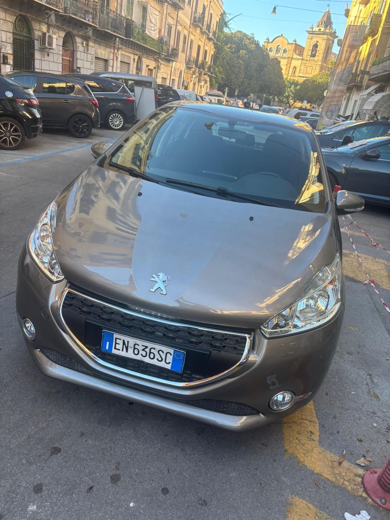 Peugeot 208 1.2 VTi 82 CV 5 porte Allure FINANZIABILE