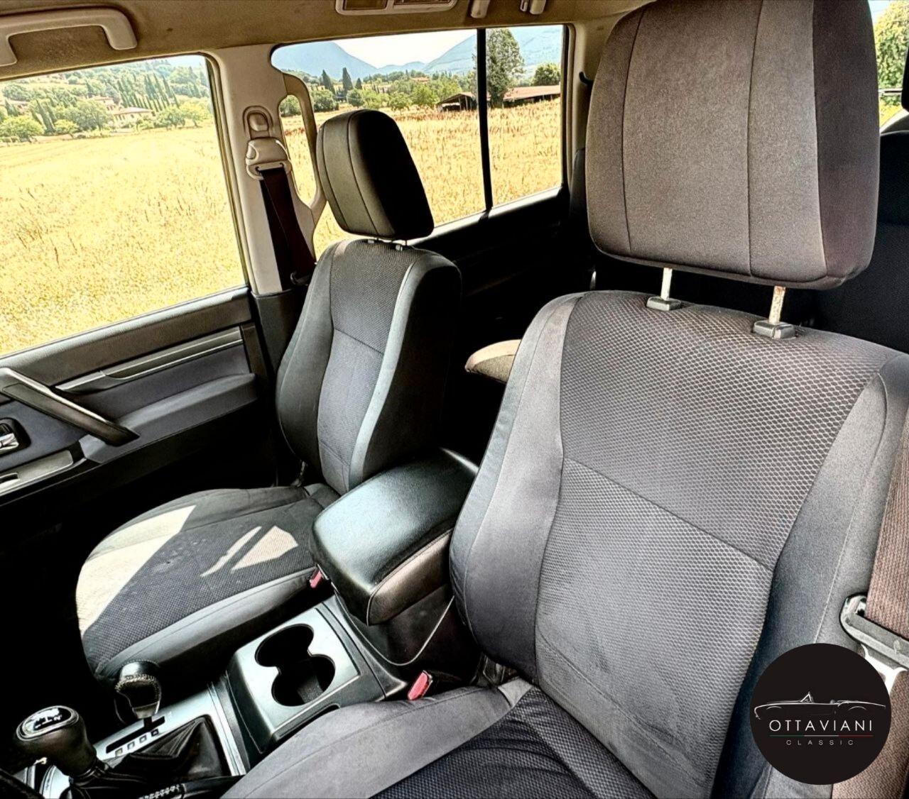 Mitsubishi Pajero passo lungo MANUALE
