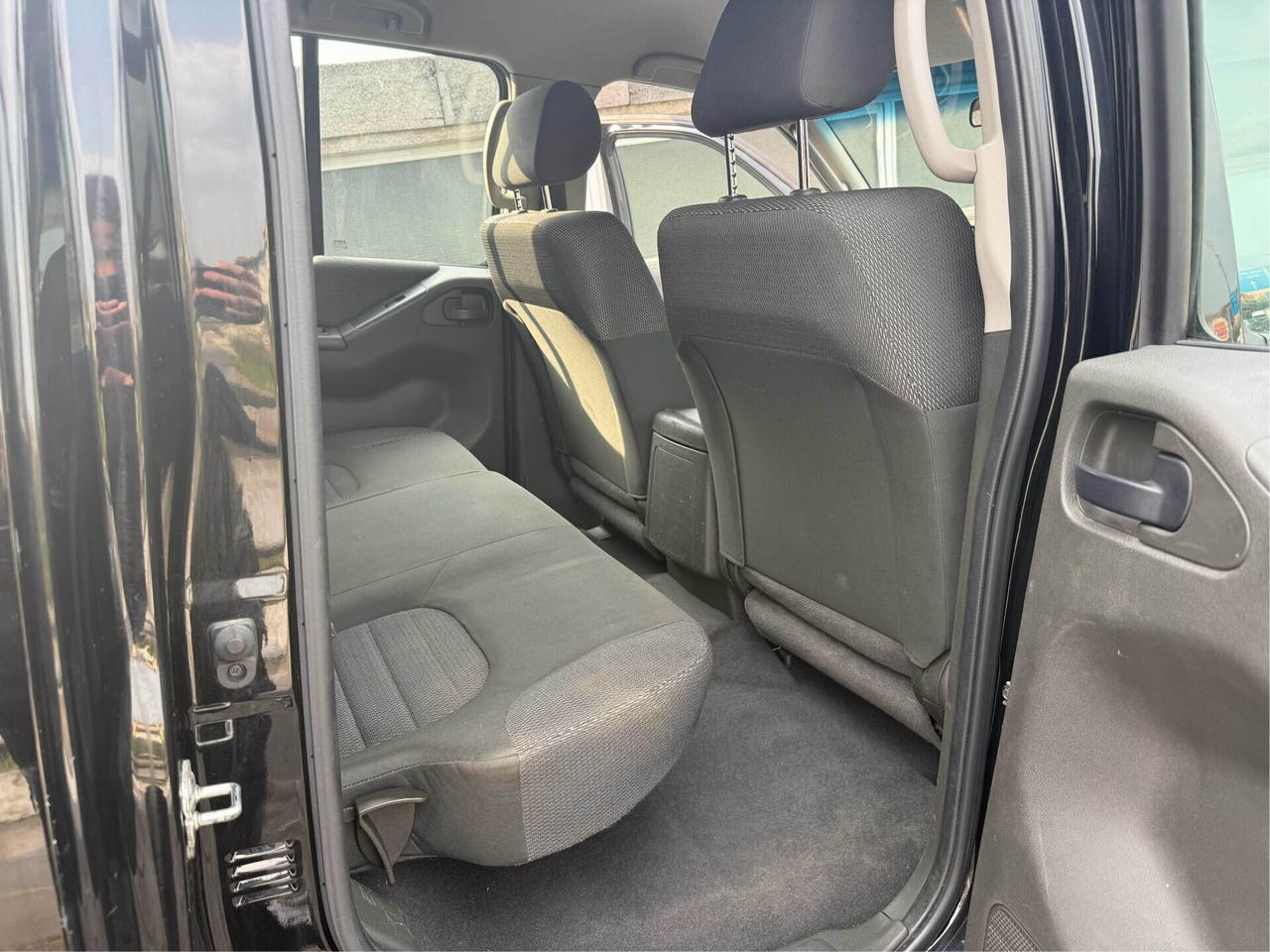 Nissan Navara 2.5 dCi 190CV Manuale