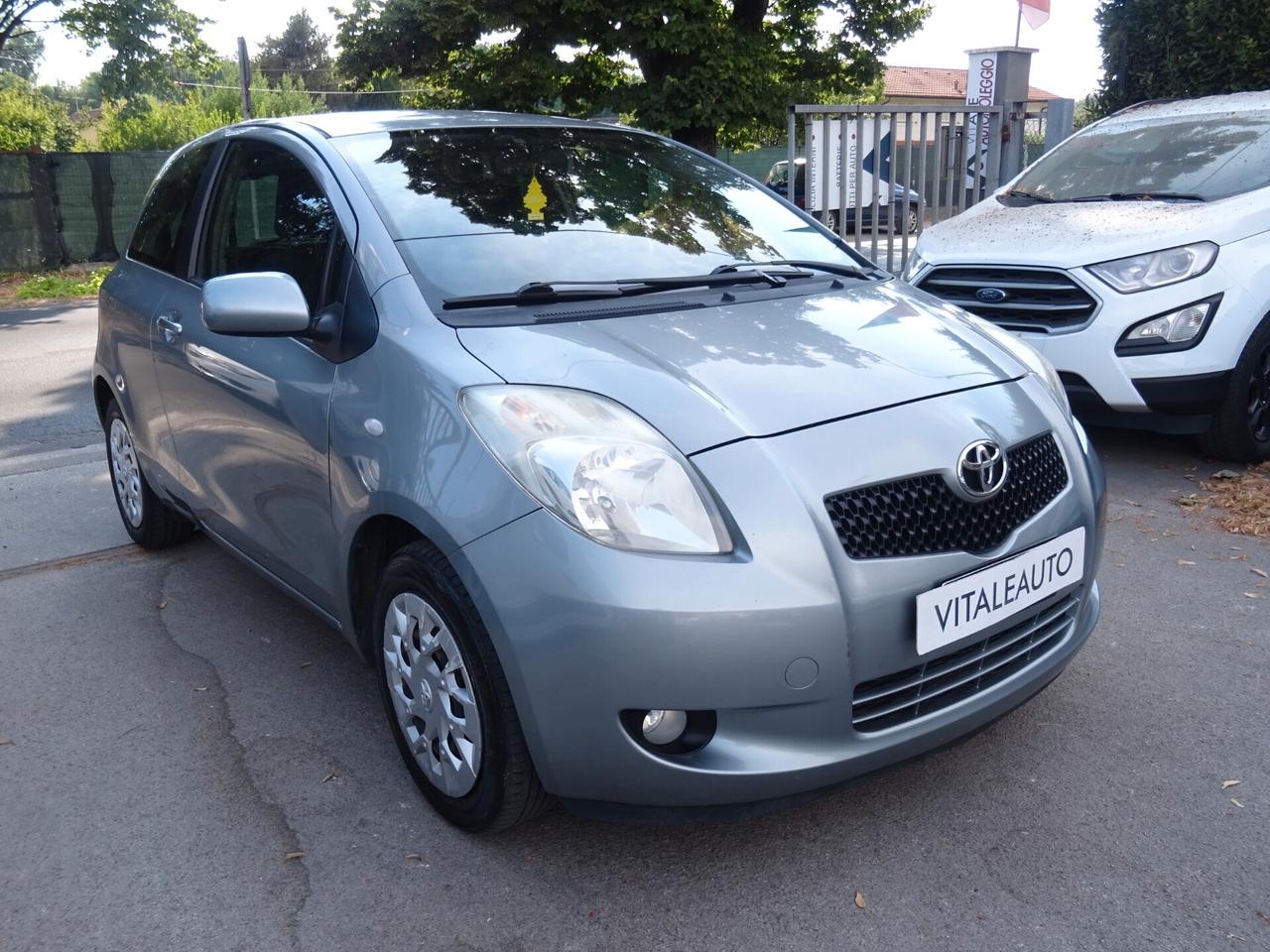 Toyota Yaris 1.3 3 porte OK NEOPATENTATI