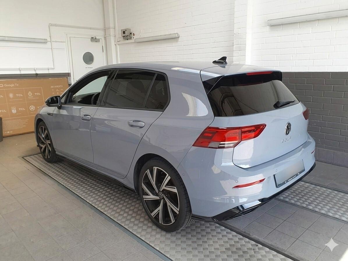 Volkswagen Golf 1.5 TSI R-Line