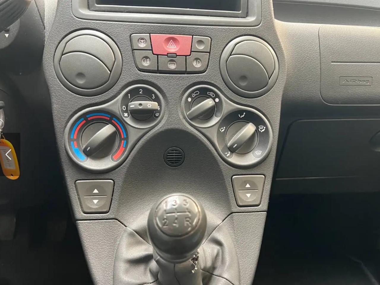 Fiat Panda 1.2 Dynamic Natural Power Mamy Si Neopatentati