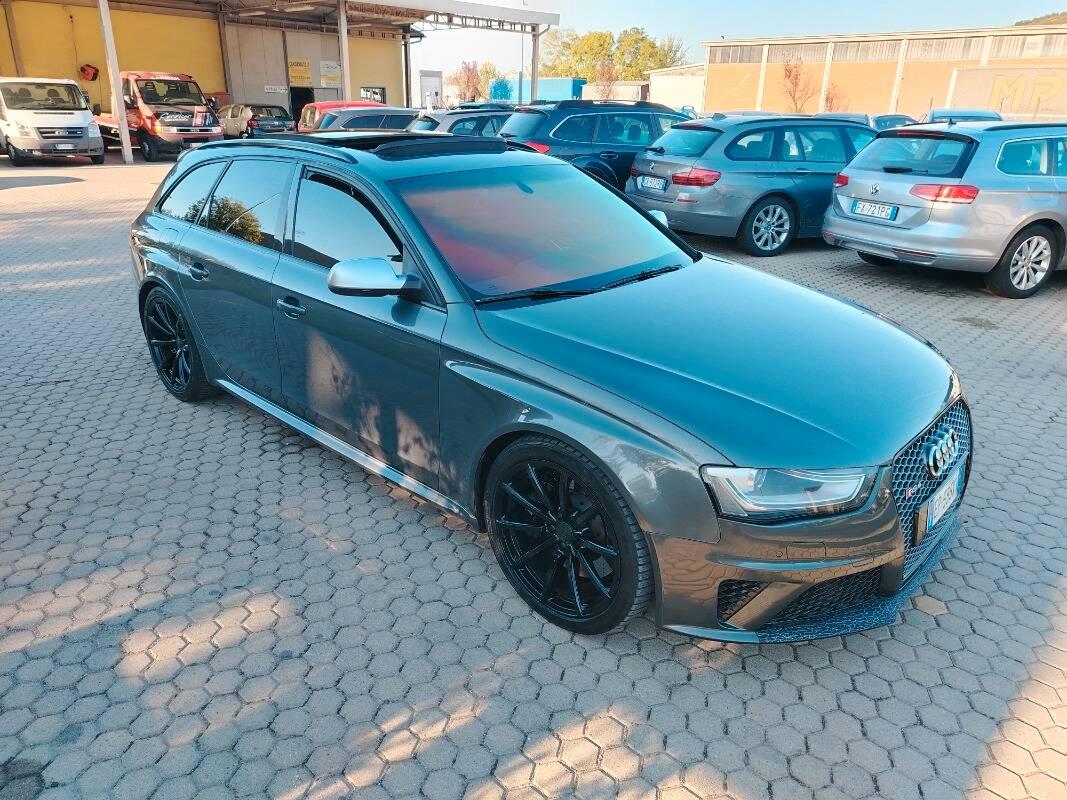 Audi RS4 Avant RS4 4.2 fsi quattro s-tronic