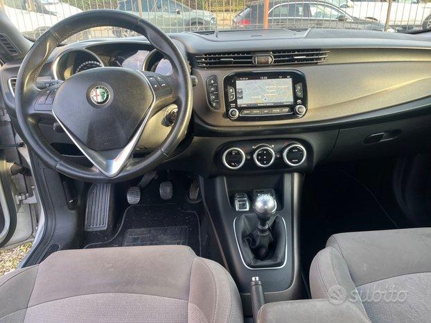 Alfa Romeo Giulietta 1.6 JTDm-2 105 CV Exclusive
