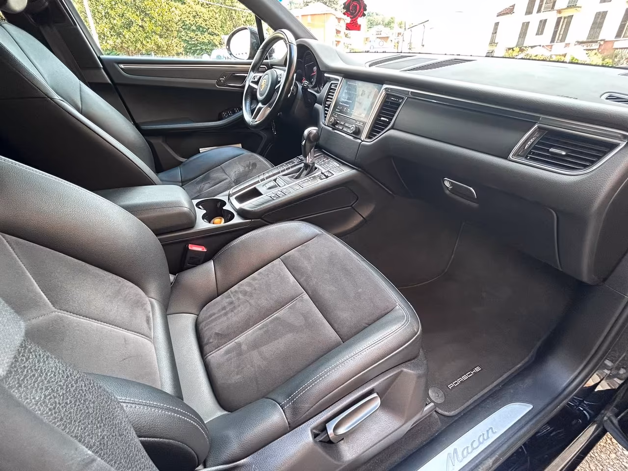 Porsche Macan 2.0 --MACAN #12062