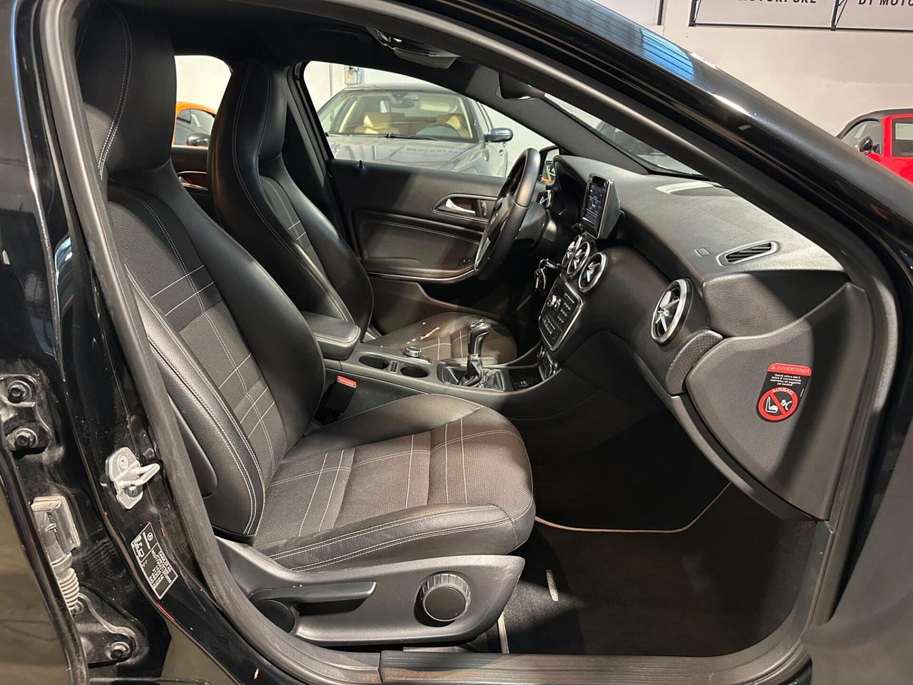 Mercedes-benz A 180 BlueEFFICIENCY Sport - UNICO PROP. CERCHI DA 19