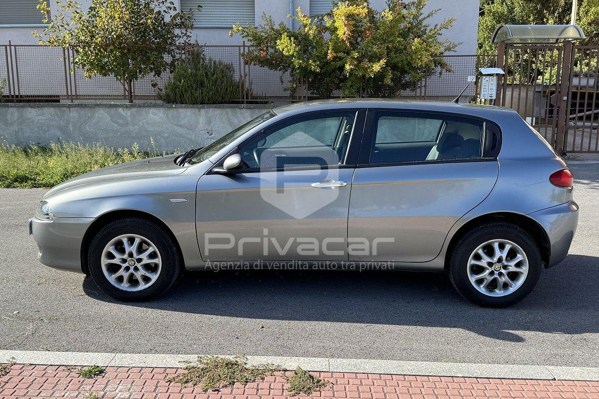 ALFA ROMEO 147 1.9 JTD (115) 5 porte Distinctive