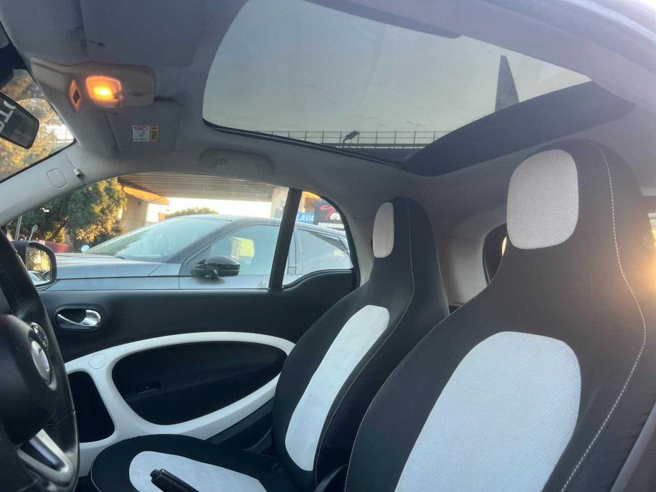 Smart fortwo 453 PASSION SOLO 97.000KM 2015