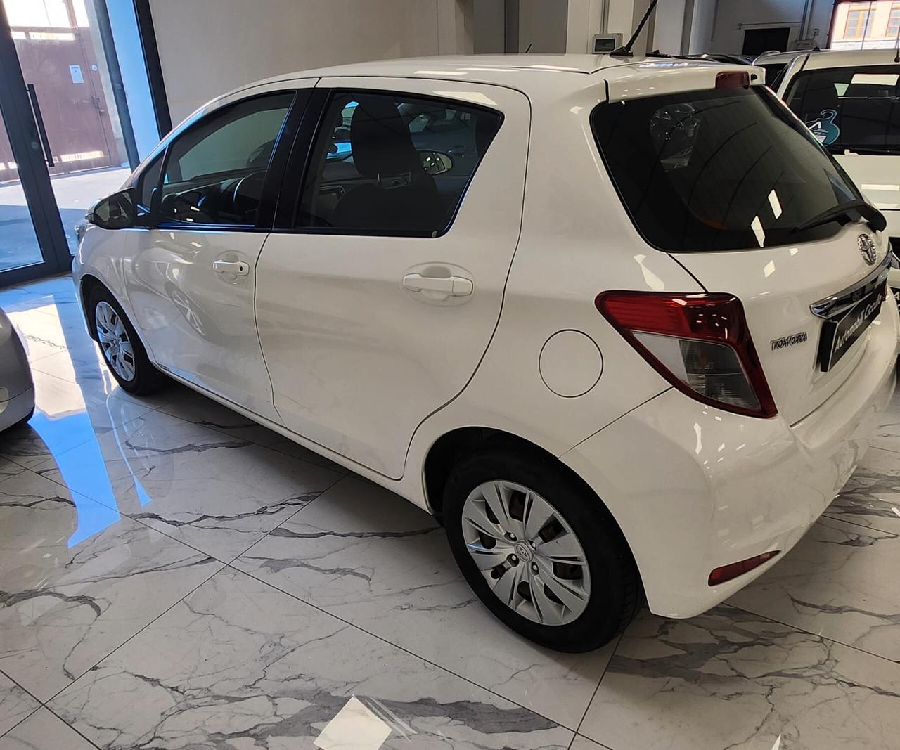 Toyota Yaris 1.4 D-4D 5 porte Lounge