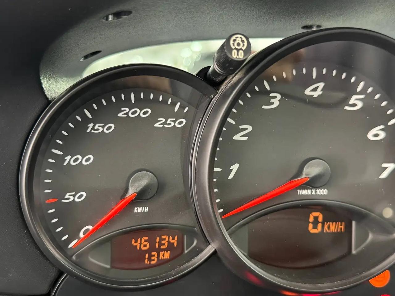 Porsche Boxster 2.5i 24V cat