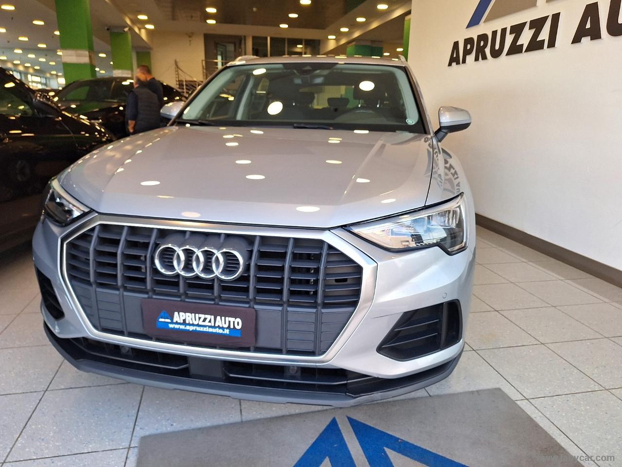 AUDI Q3 35 TDI S tronic Business