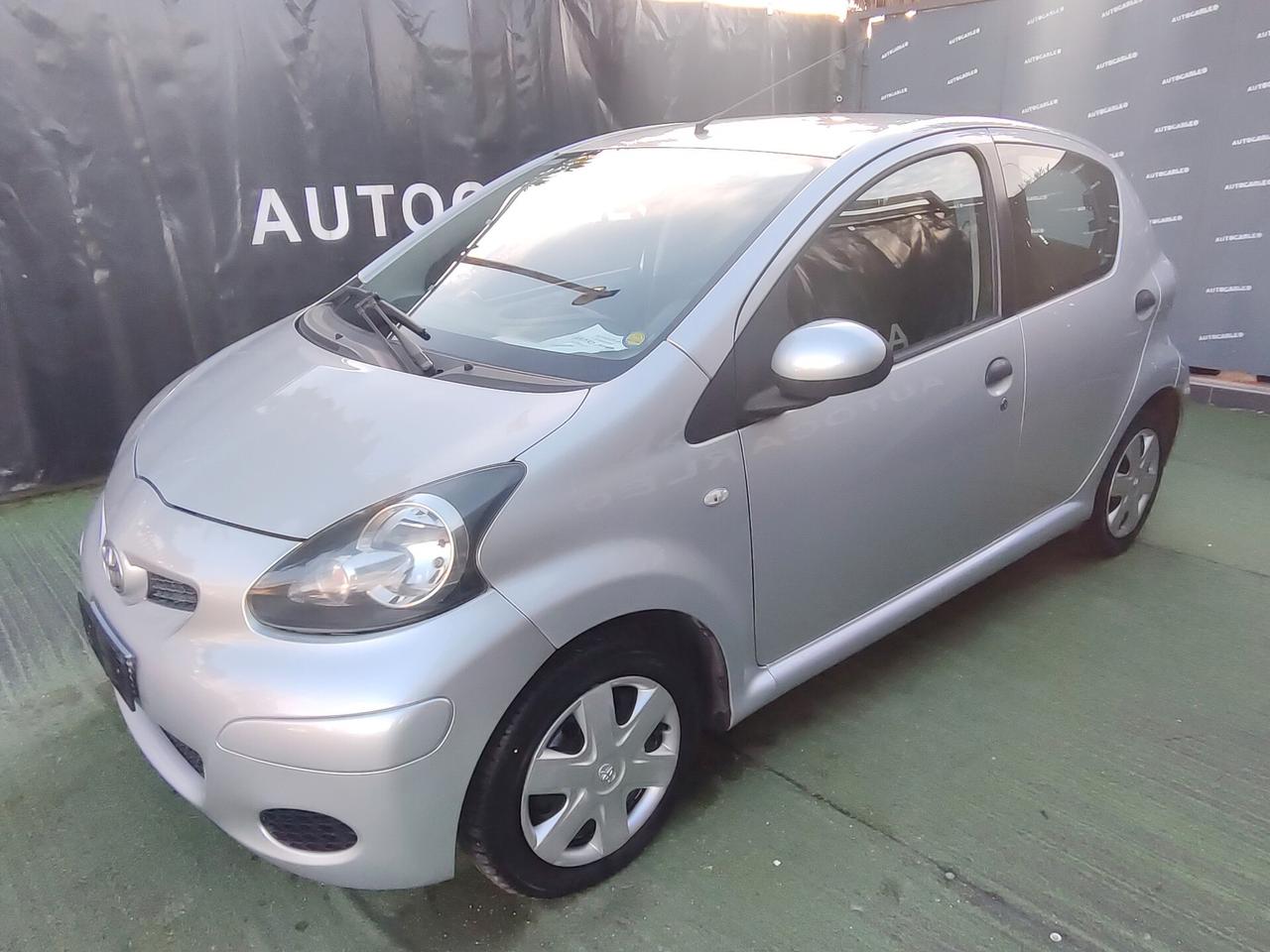 Toyota Aygo 1.0 BENZINA 5 porte