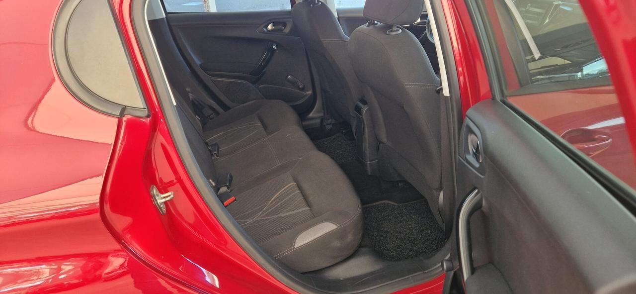 Peugeot 208 1.4 HDi 68cv 5 porte Allure