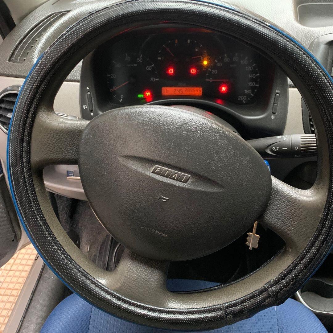 Fiat Punto 1.2 **MOTORE NUOVO**