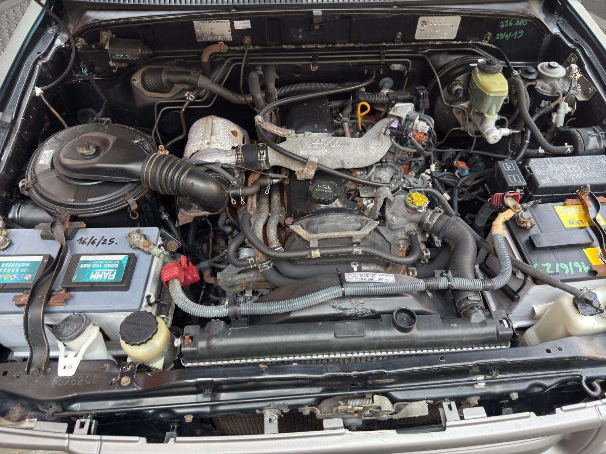 TOYOTA - Hilux - 2.4 td 90 cv 4wd 4p Double Cab