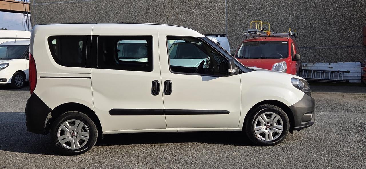 Fiat DOBLO' 1.6 MTJ 90 CV CARGO CH1 EASY - 5 POSTI - KM. 18.000 CERTIFICATI! UNICO PROPRIETARIO!
