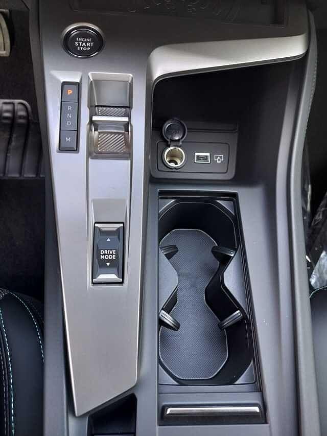 Peugeot 308 Hybrid 136 e-DCS6 SW Allure *KM Ø*