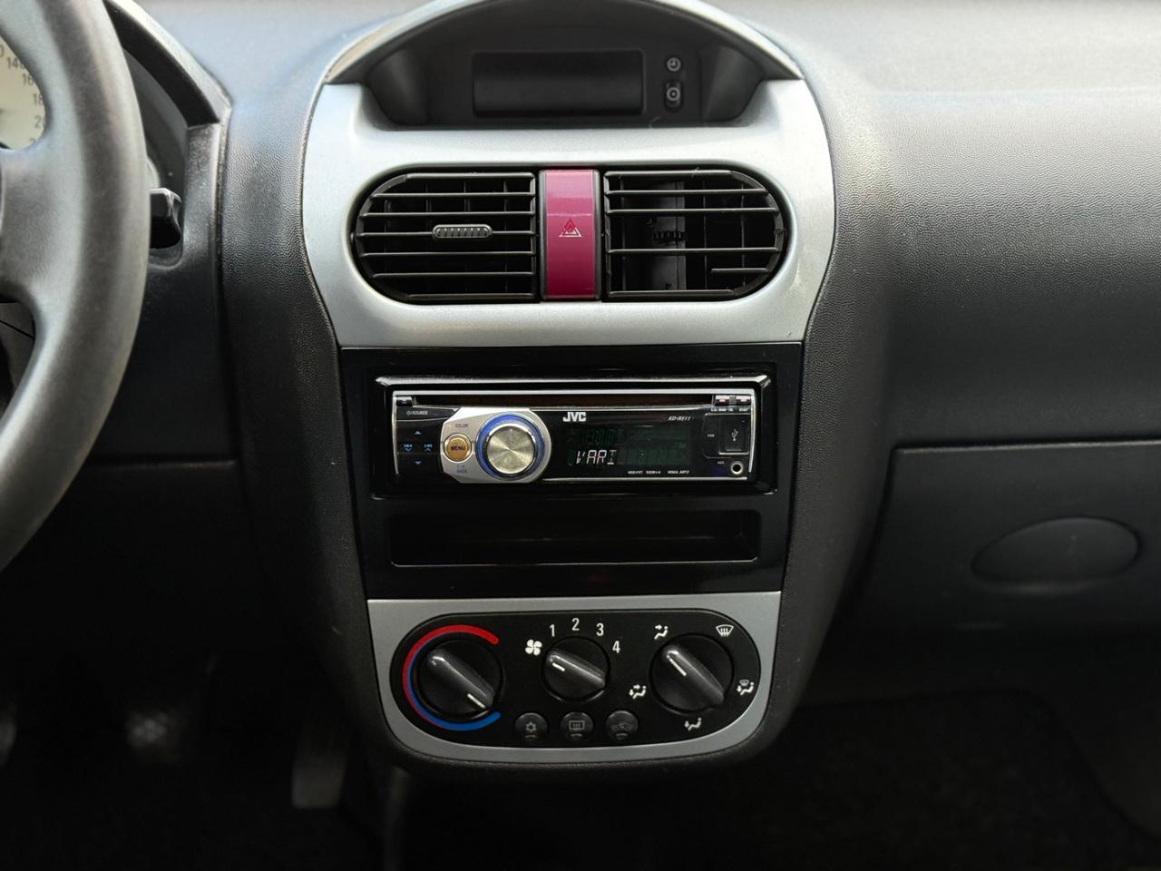 Opel Corsa 1.2 5 porte Cosmo 2006 no blocchi città