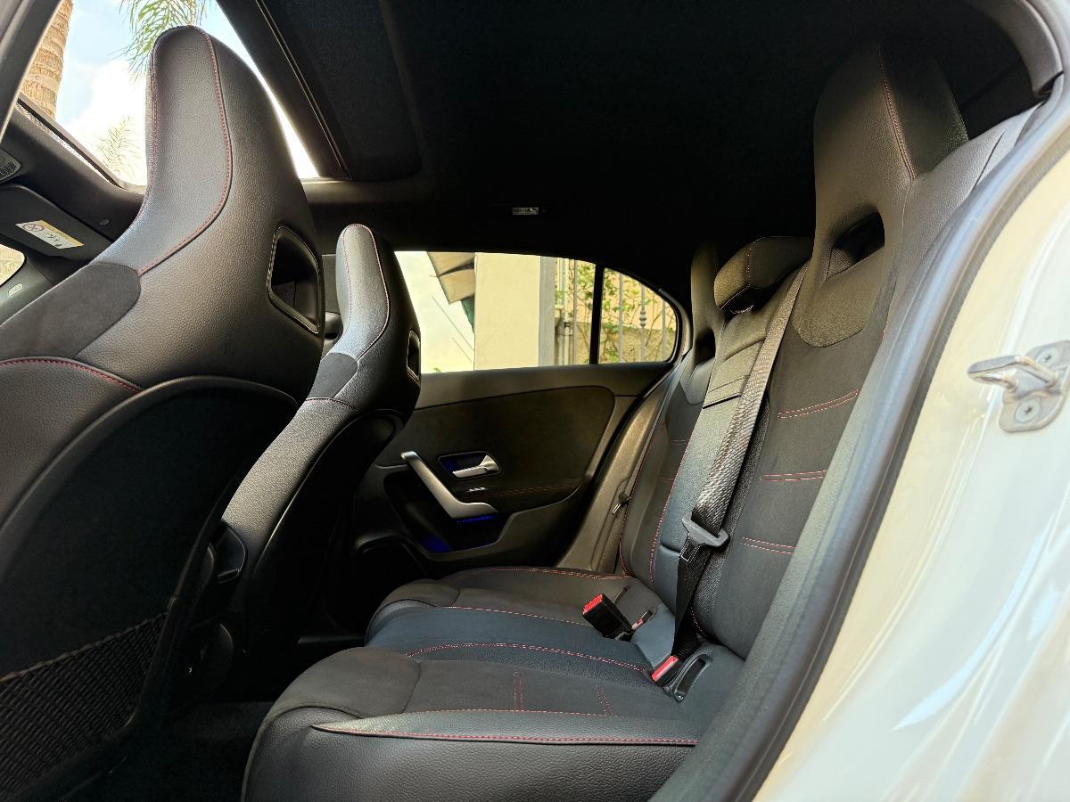New Mercedes Classe A 180d 116CV Premium AMG Night Edition