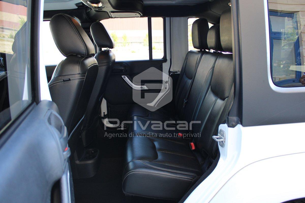 JEEP Wrangler Unlimited 2.8 CRD DPF Sahara