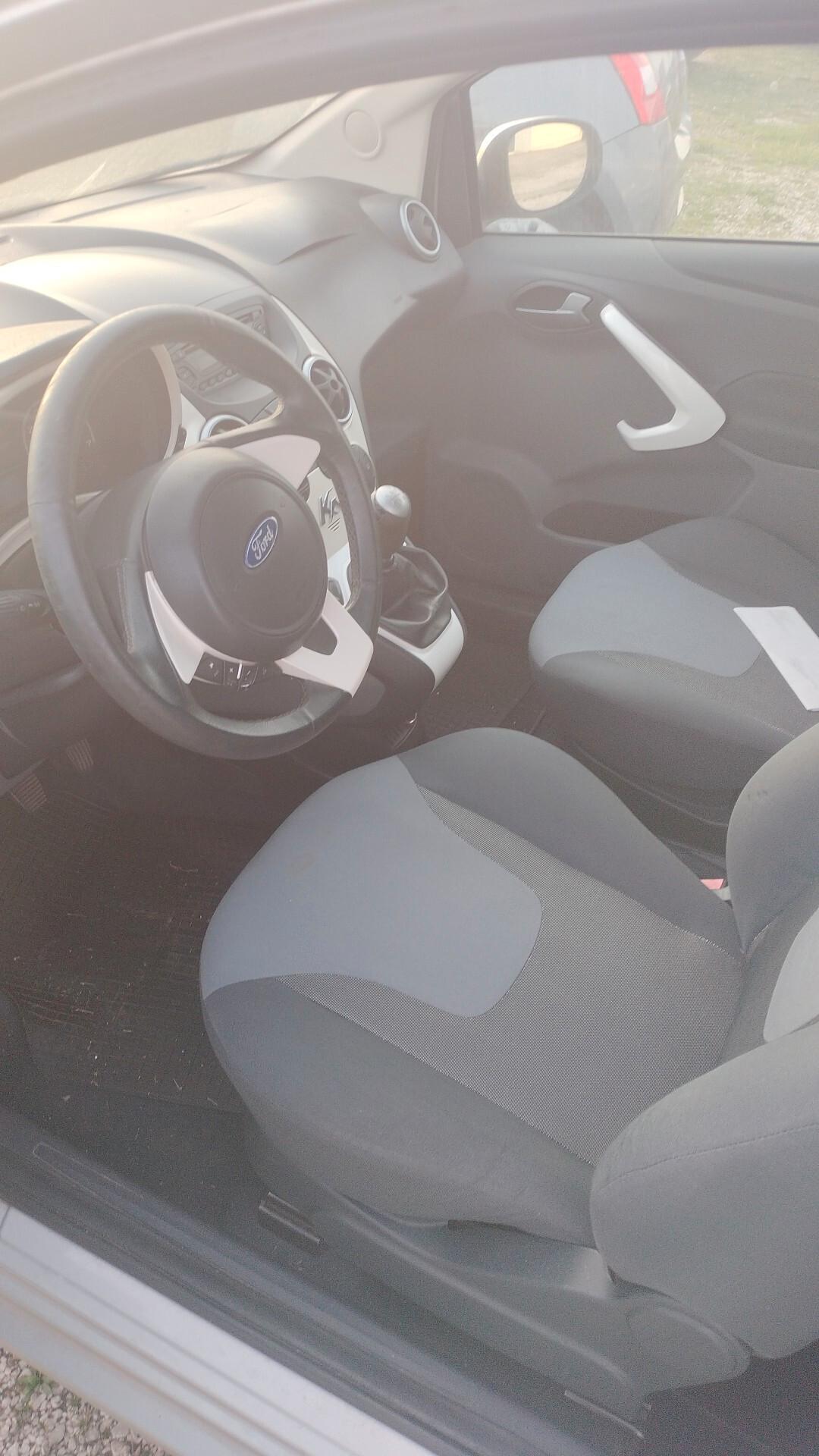 Ford Ka 1.3 TDCi 75CV Titanium