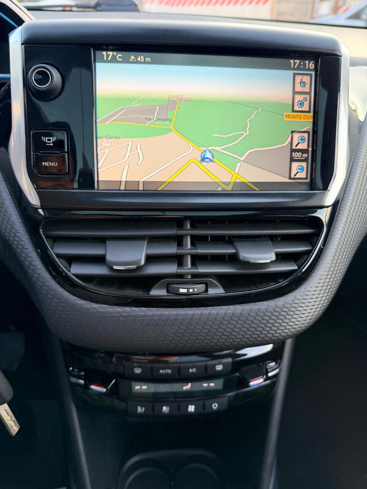 Peugeot 2008 1.2 VTi 82CV Allure