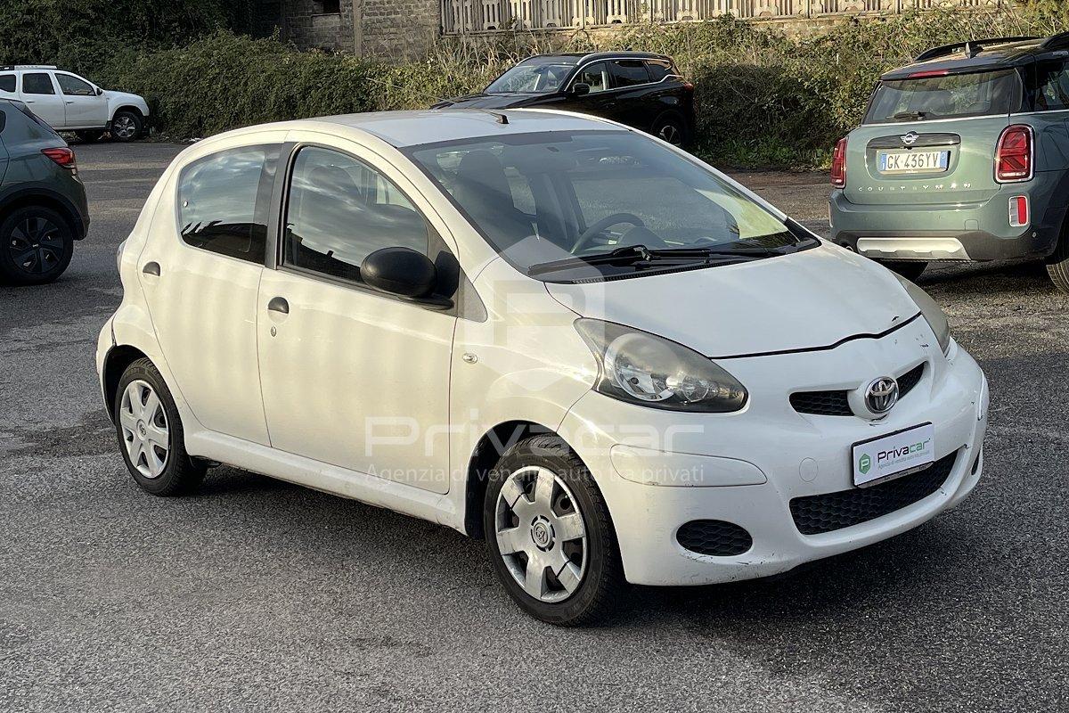 TOYOTA Aygo 1.0 12V VVT-i 5 porte Now Connect