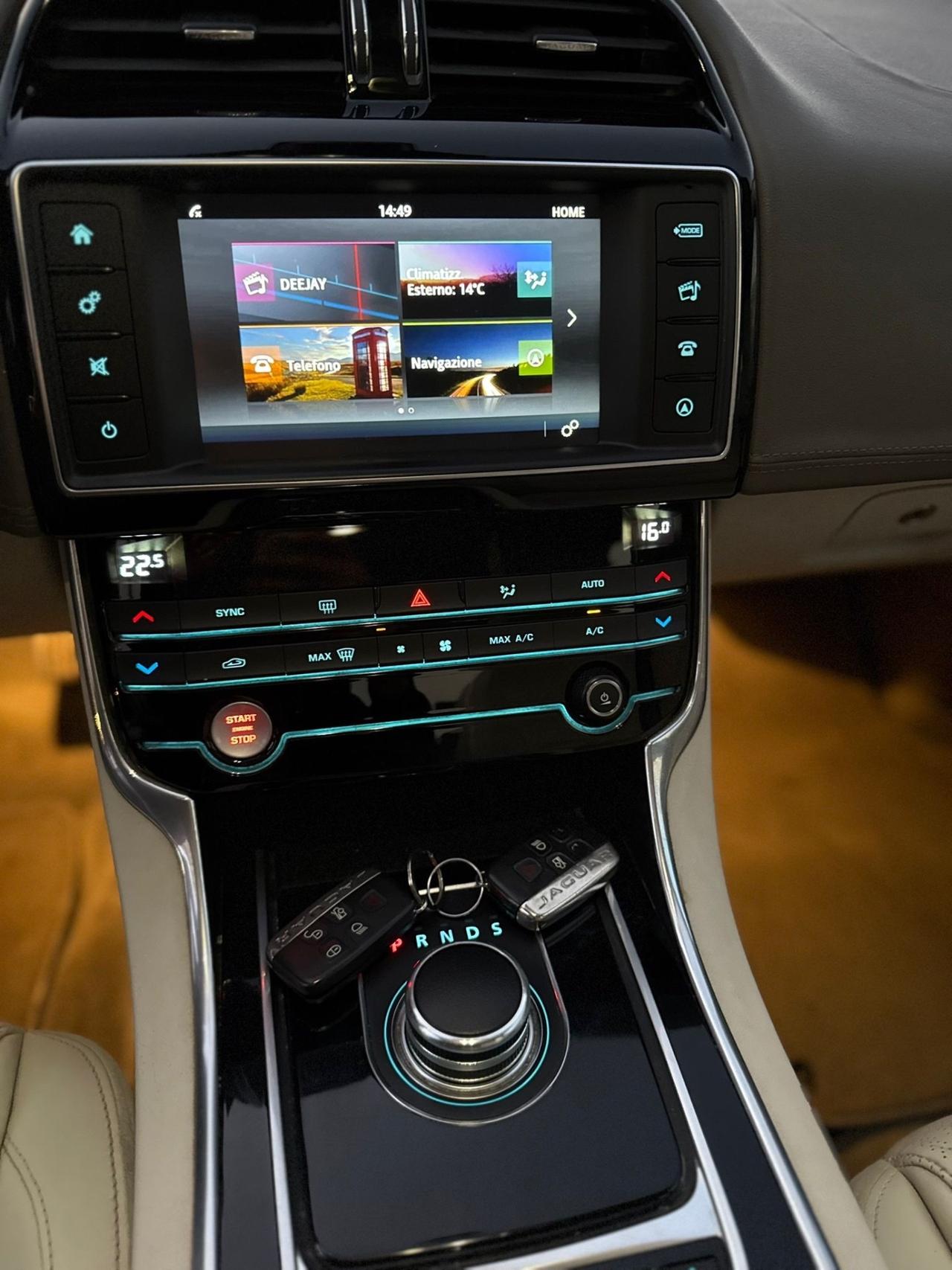 Jaguar XE 2.0 D 180 CV aut. Portfolio