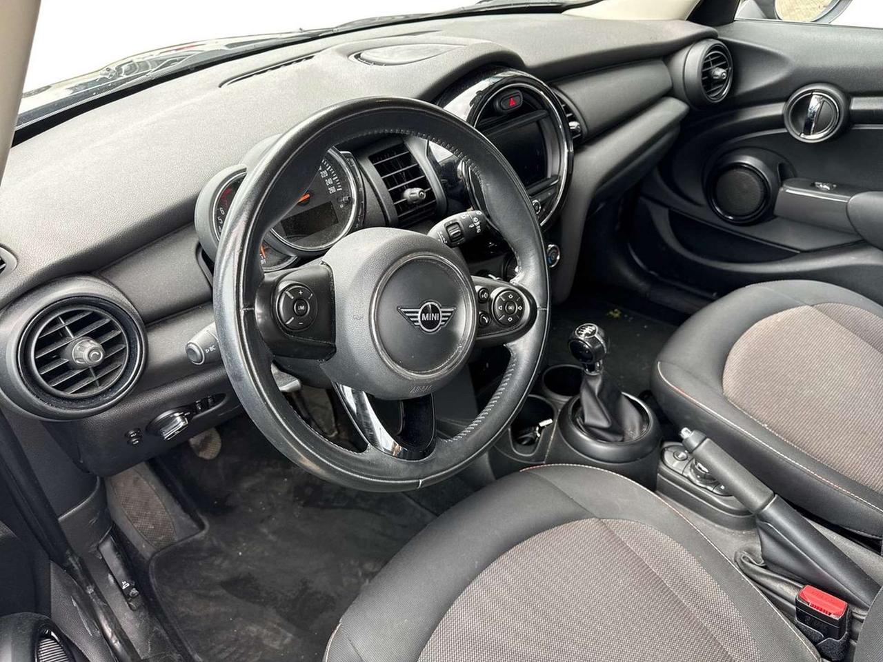 MINI Mini IV F55 2018 5p - Mini 5p 1.5 One 75cv