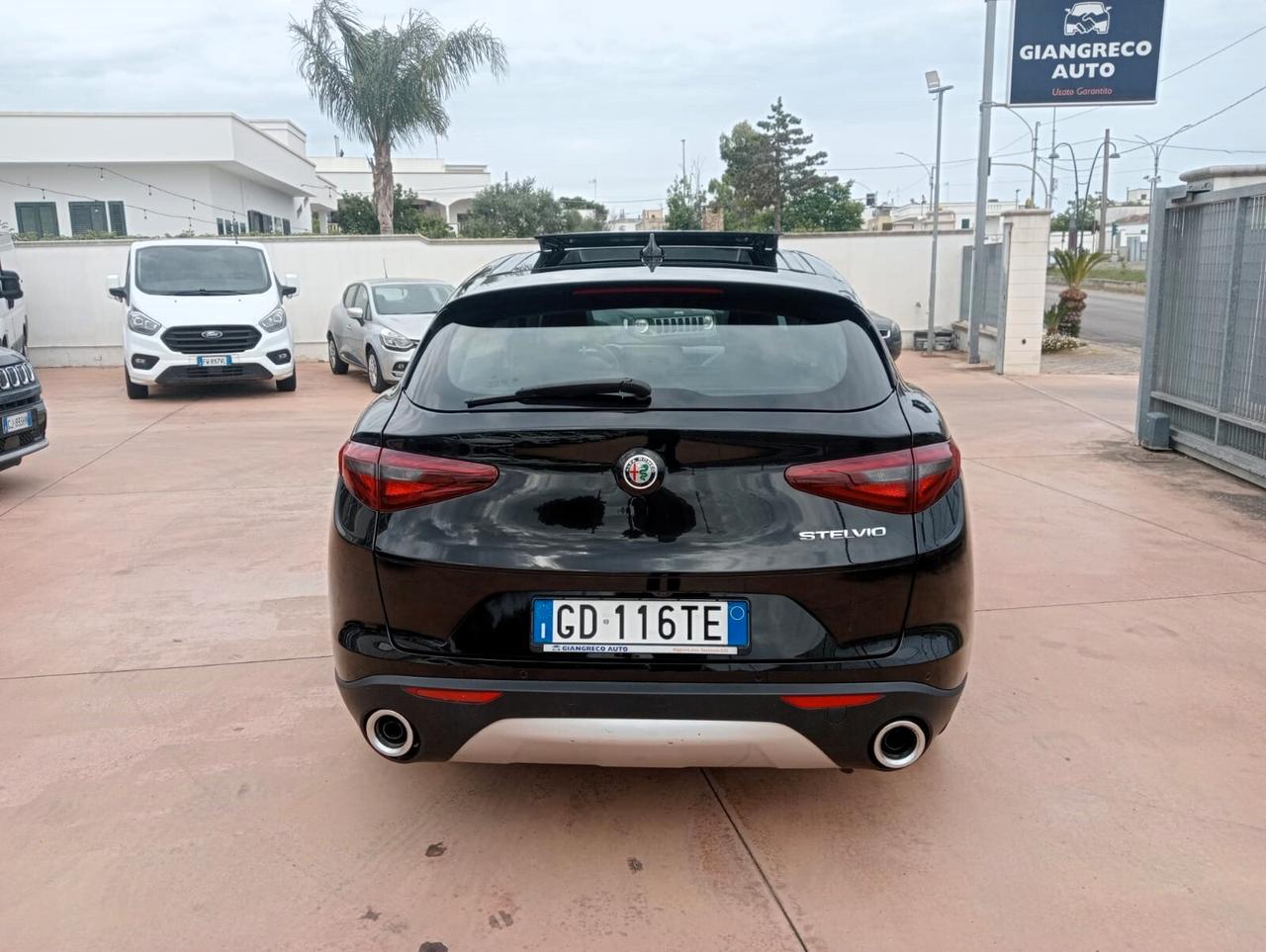 Alfa Romeo Stelvio 2.2 Turbodiesel 190 CV AT8 RWD Executive