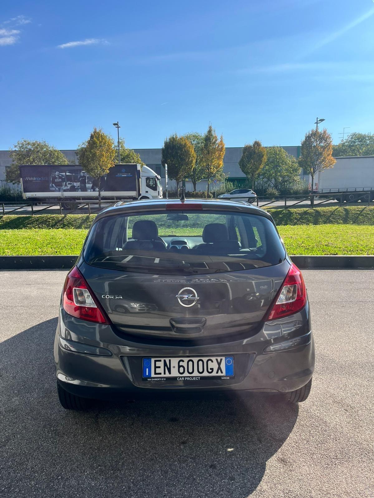 Opel Corsa 1.2 85CV 5 porte GPL Neopatentati
