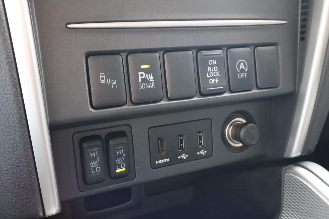 L200 2.3 Double-Cab Gancio traino Camera