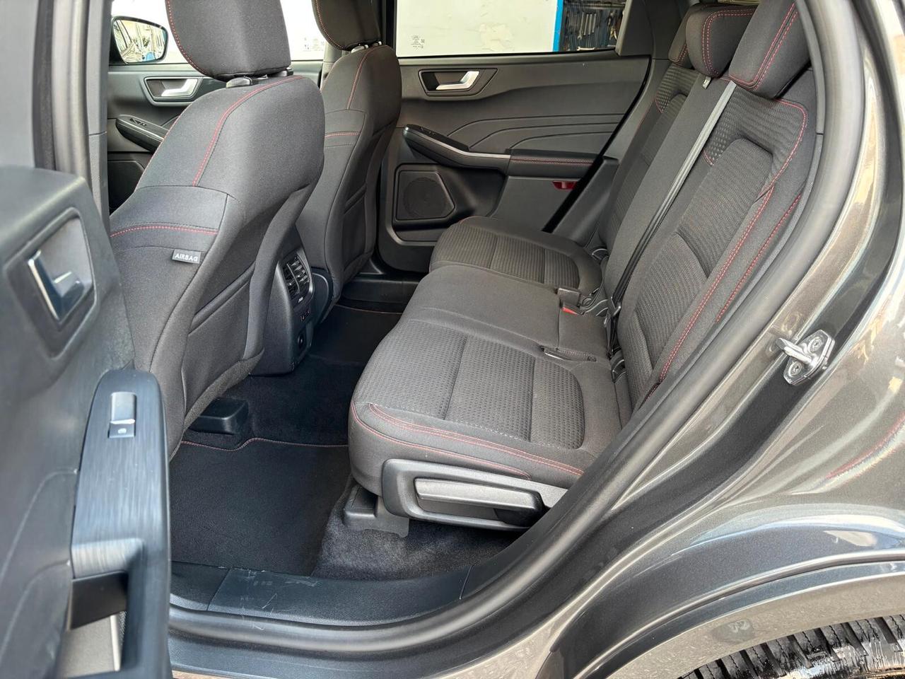 Ford Kuga 2.0 EcoBlue 120 CV aut. 2WD ST-Line