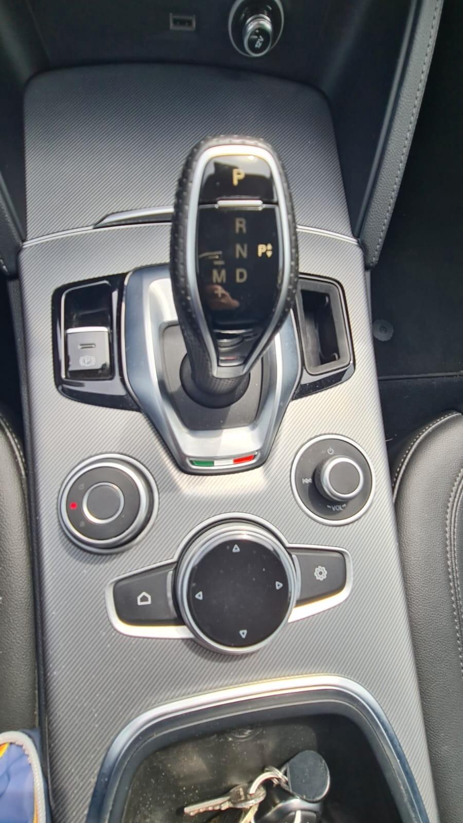 Alfa Romeo Stelvio 2.2 Turbodiesel 190 CV AT8 RWD Sprint