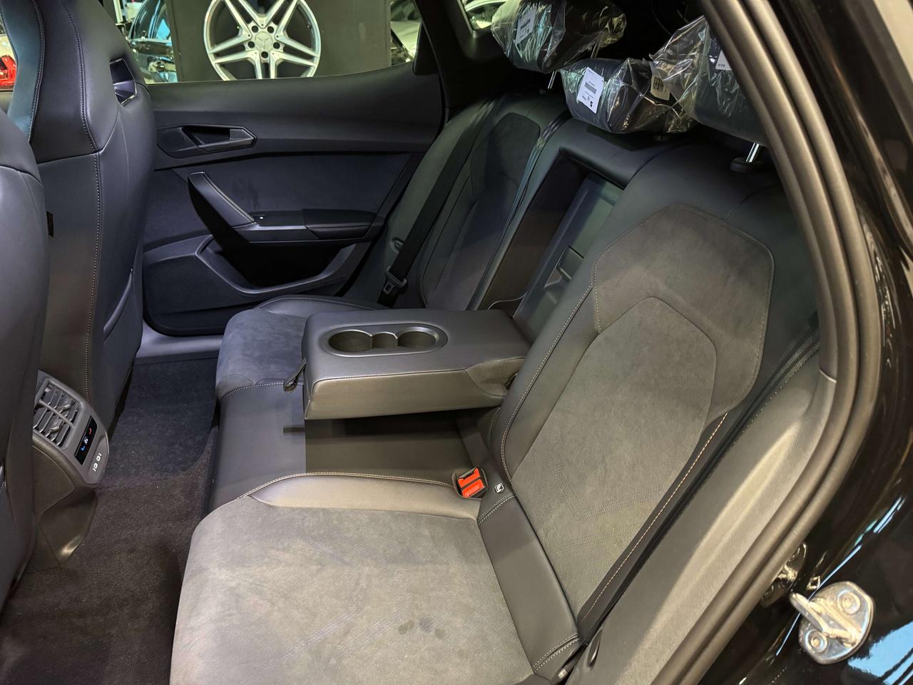 CUPRA Formentor Formentor Dark Night 1.5 e-HYBRID 150 kW (204 CV)