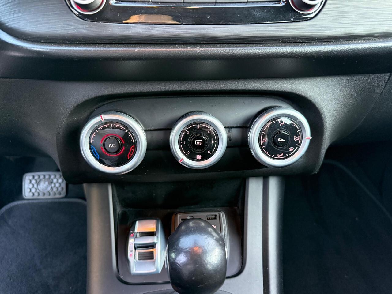 Alfa Romeo Giulietta 1.6 JTDm TCT 120 CV Business