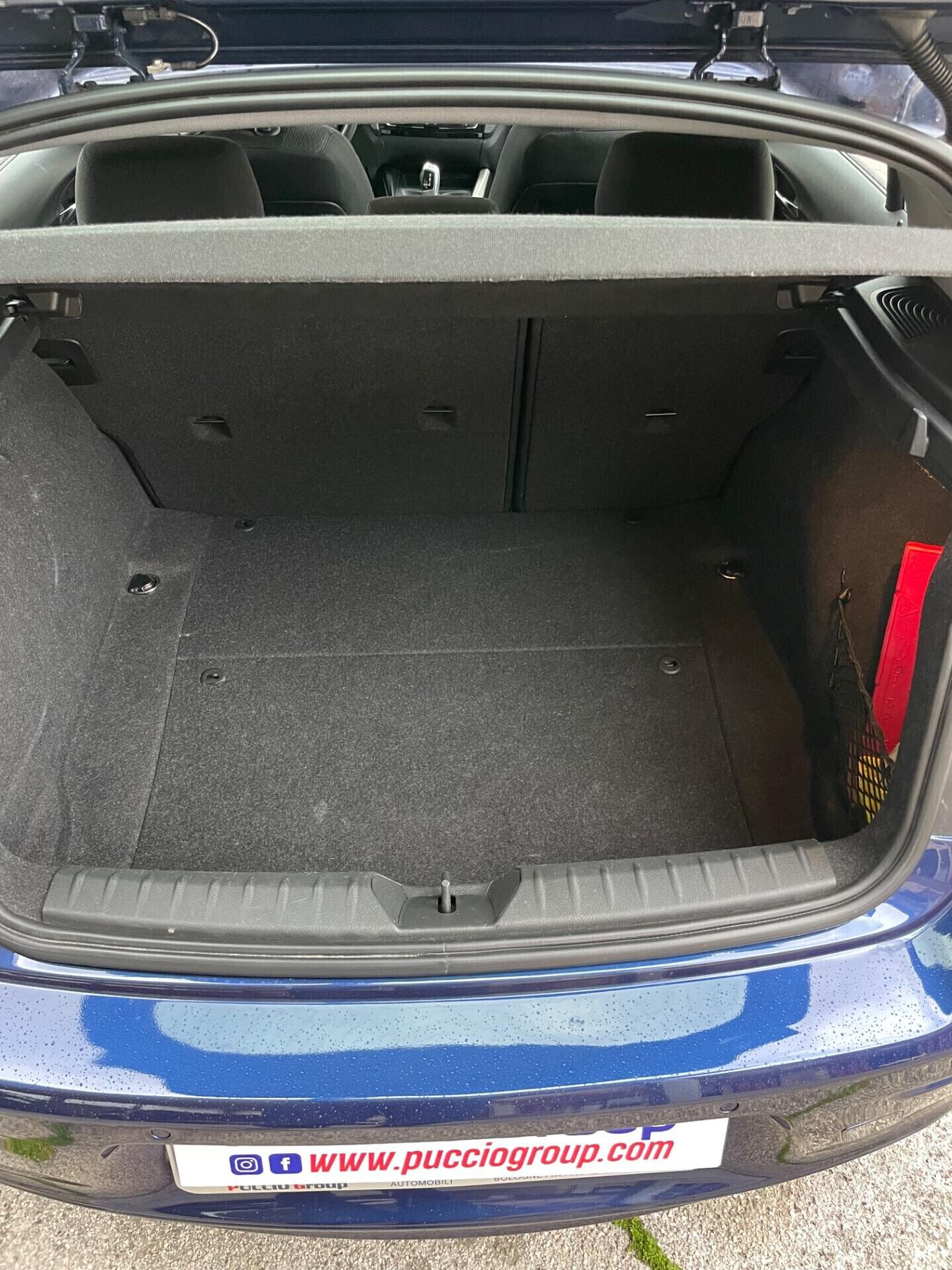 Bmw 116 116d 5p. Urban