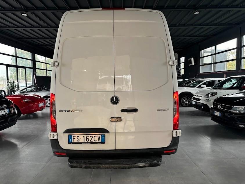 Mercedes-benz Sprinter F37/33 311 CDI 114CV