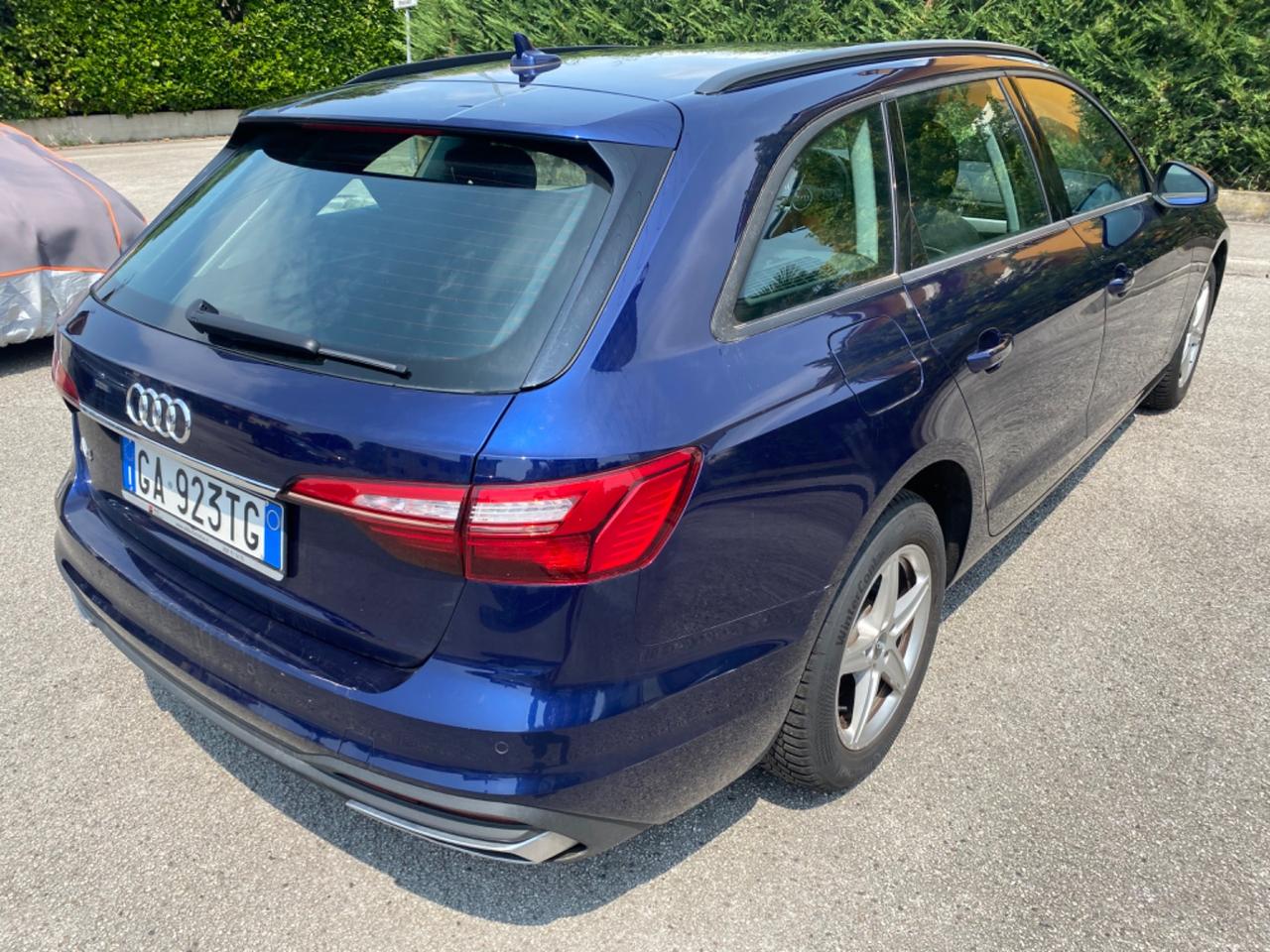 Audi A4 Avant 35 TDI/163 CV S tronic Business Advanced