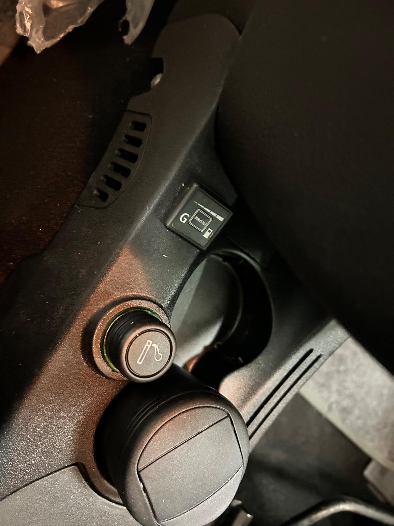 Lancia Y 1.2 gpl x neopatentati 2007