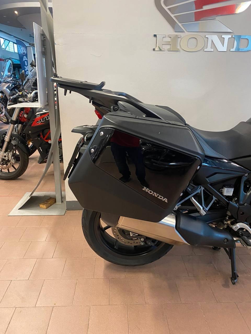 Honda NT 1100 dct