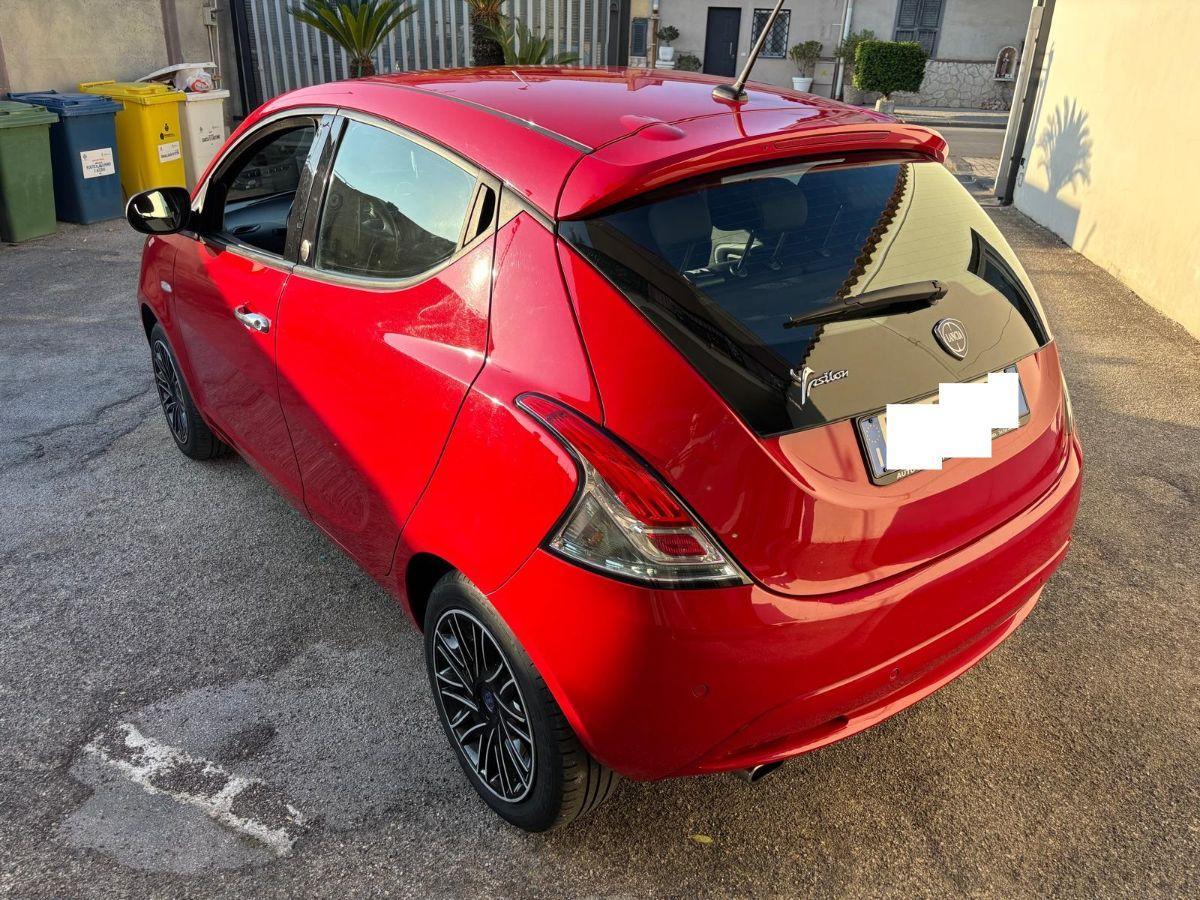LANCIA Ypsilon 1.2 69 CV 5p.GPL Ecochic Silver