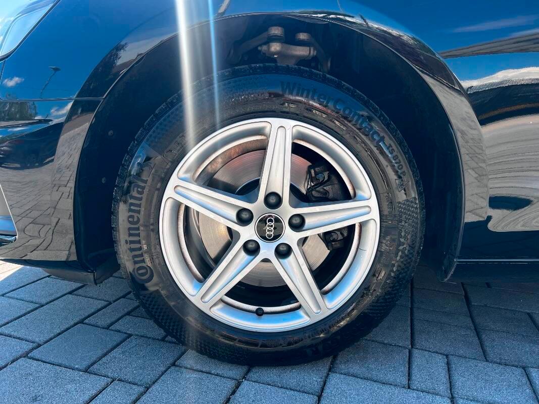 Audi A4 30 2.0 tdi mhev Business 136cv s-tronic