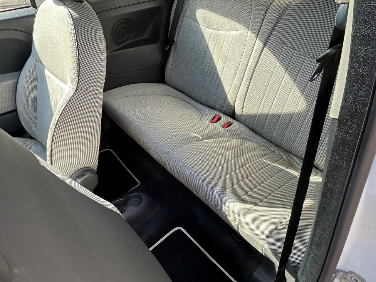 Fiat 500 1.3 MJ ( DIESEL) LOUNGE “ Neopatentati “