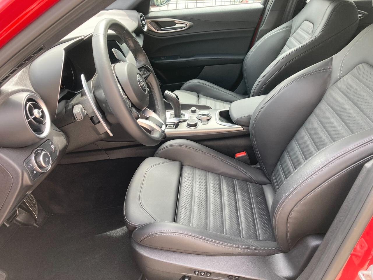 Alfa Romeo Giulia 2.2 T 210 CV AT8 AWD Q4 Veloce
