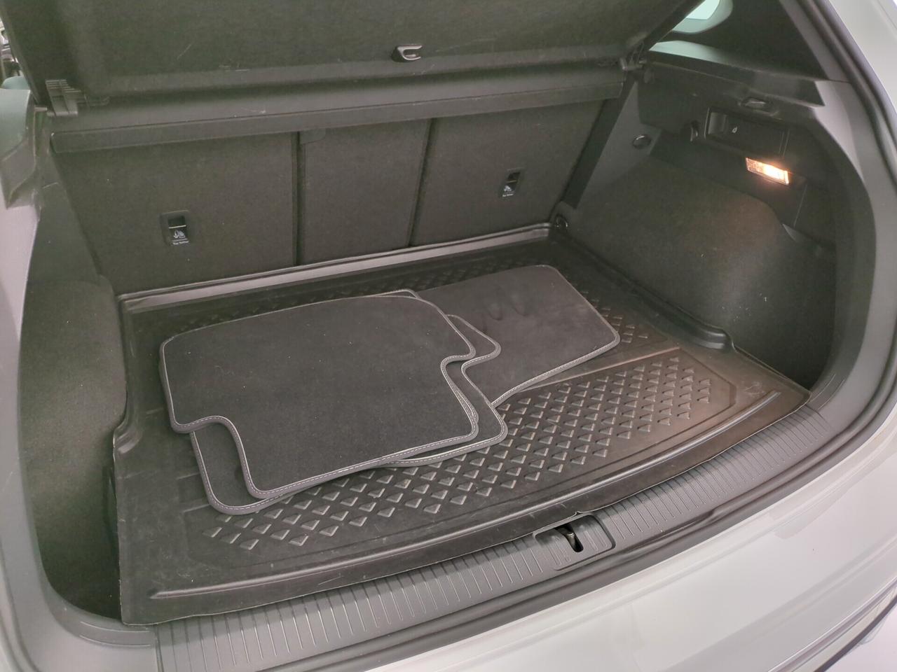 Volkswagen Tiguan 2.0 TDI 150 CV SCR DSG R-Line